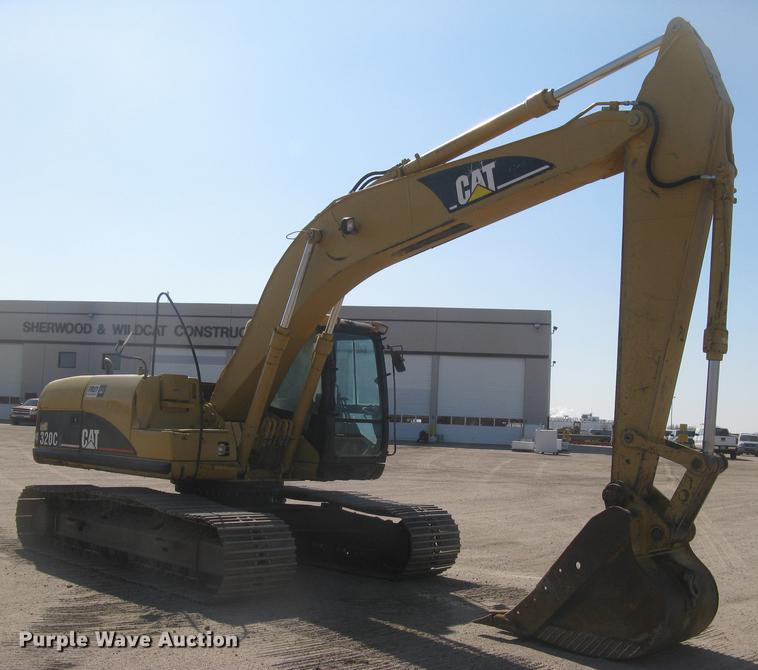 image for item DC2336 2001 Caterpillar 320CL excavator
