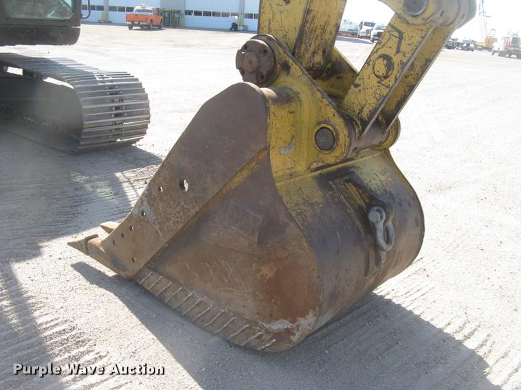image for item DC2336 2001 Caterpillar 320CL excavator
