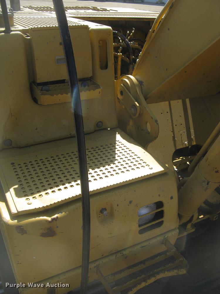 image for item DC2336 2001 Caterpillar 320CL excavator
