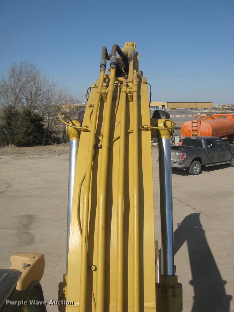 image for item DC2336 2001 Caterpillar 320CL excavator