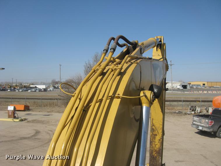 image for item DC2336 2001 Caterpillar 320CL excavator