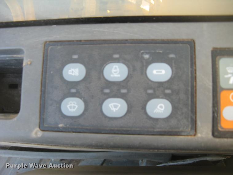 image for item DC2336 2001 Caterpillar 320CL excavator