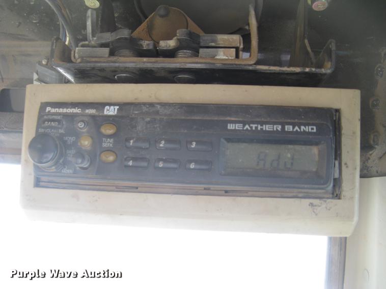 image for item DC2336 2001 Caterpillar 320CL excavator