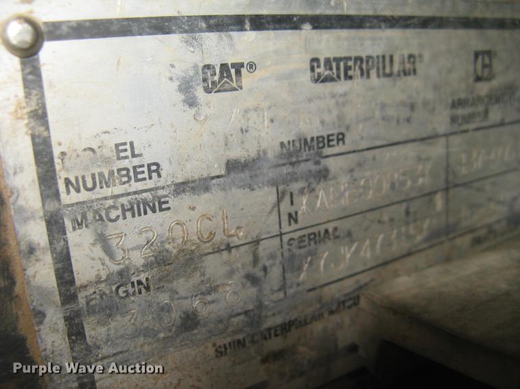 image for item DC2336 2001 Caterpillar 320CL excavator