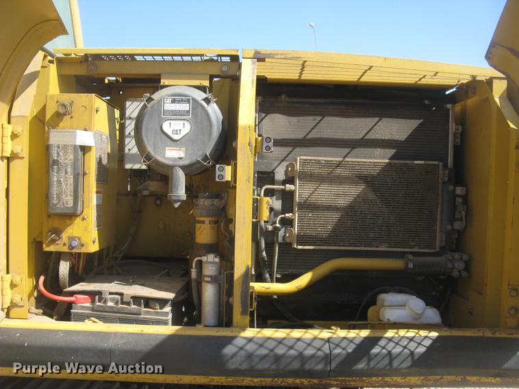 image for item DC2336 2001 Caterpillar 320CL excavator