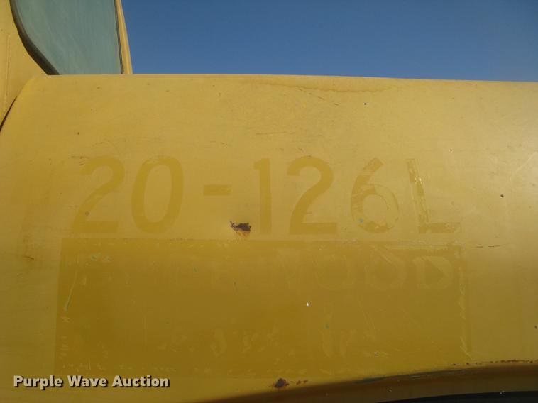 image for item DC2336 2001 Caterpillar 320CL excavator