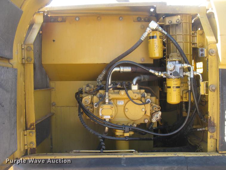 image for item DC2336 2001 Caterpillar 320CL excavator