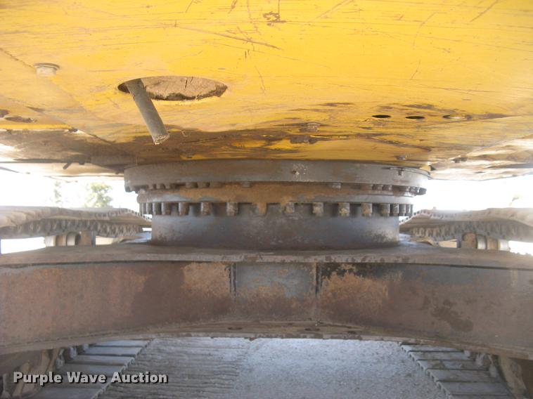 image for item DC2336 2001 Caterpillar 320CL excavator