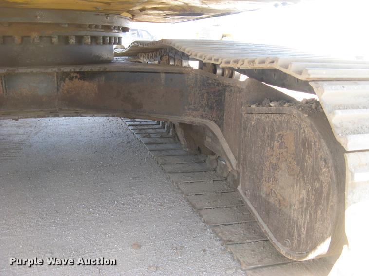 image for item DC2336 2001 Caterpillar 320CL excavator