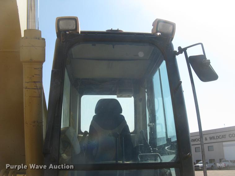 image for item DC2336 2001 Caterpillar 320CL excavator