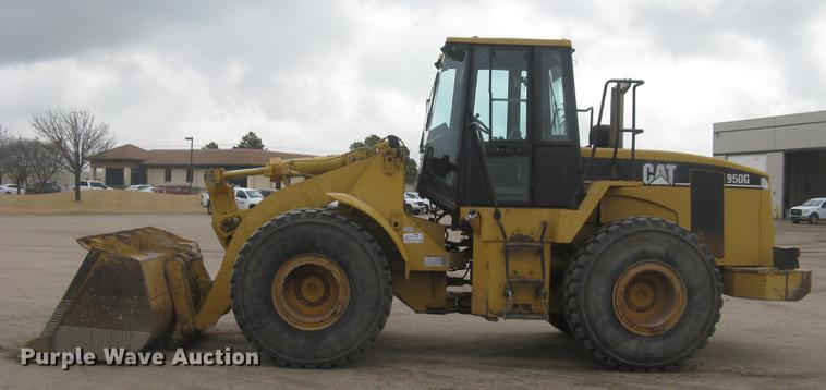 image for item DC2339 2001 Caterpillar 950G wheel loader