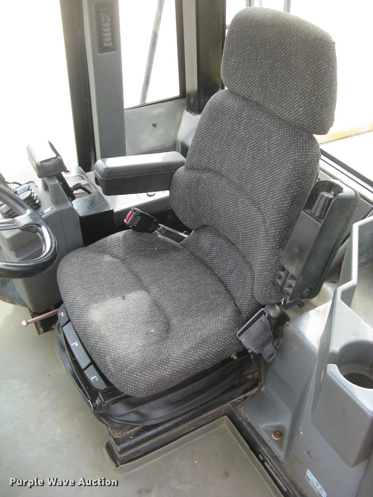 image for item DC2339 2001 Caterpillar 950G wheel loader