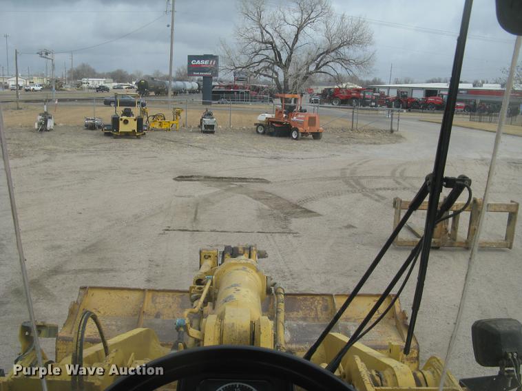 image for item DC2339 2001 Caterpillar 950G wheel loader
