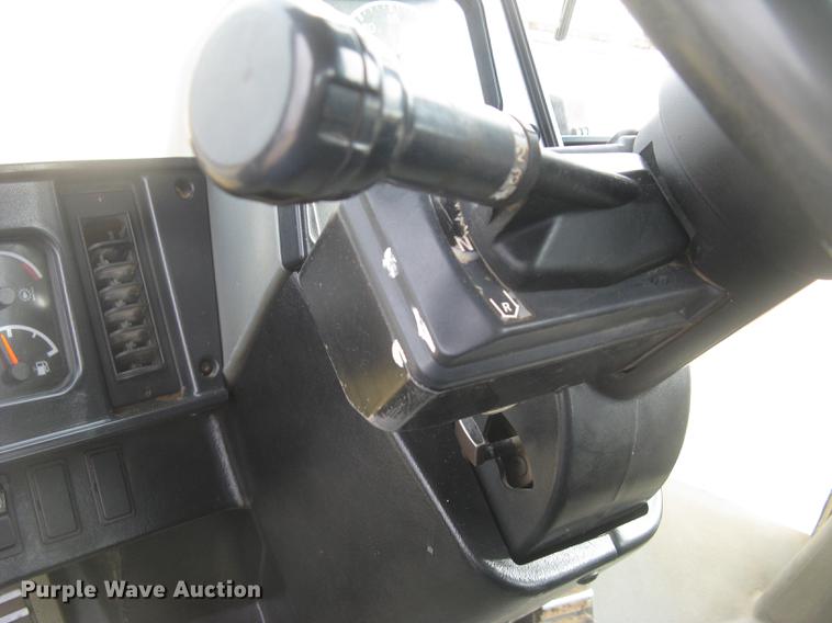 image for item DC2339 2001 Caterpillar 950G wheel loader