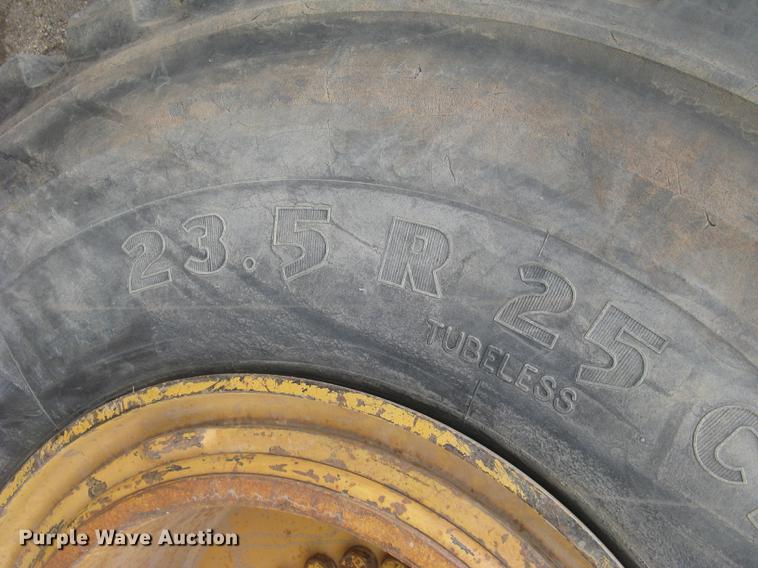 image for item DC2339 2001 Caterpillar 950G wheel loader