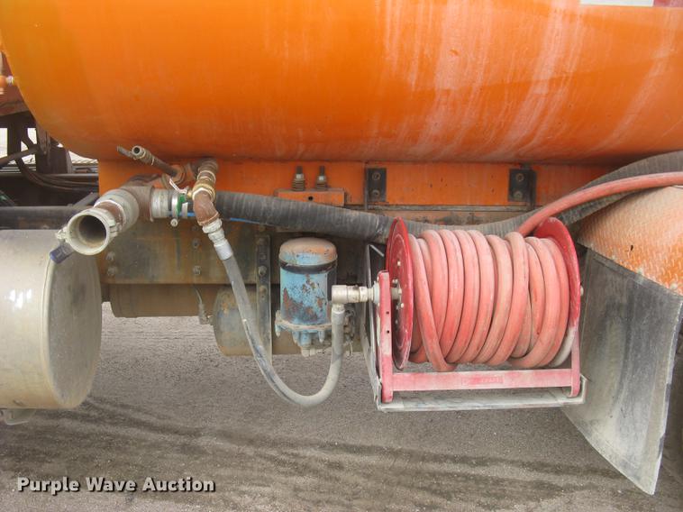 image for item DC2341 1995 Volvo ACL tank truck