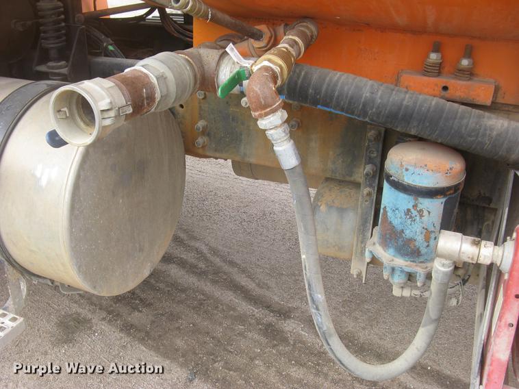 image for item DC2341 1995 Volvo ACL tank truck