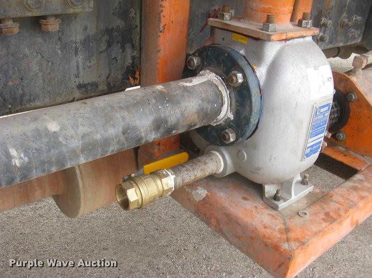 image for item DC2341 1995 Volvo ACL tank truck