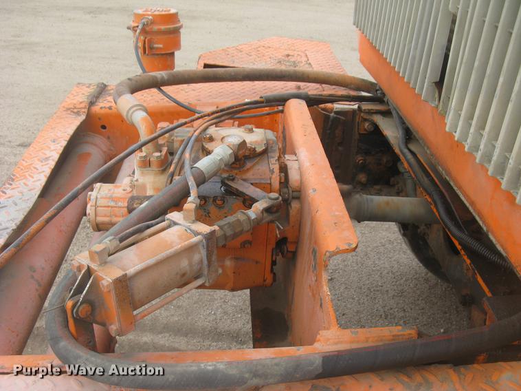 image for item DC2341 1995 Volvo ACL tank truck