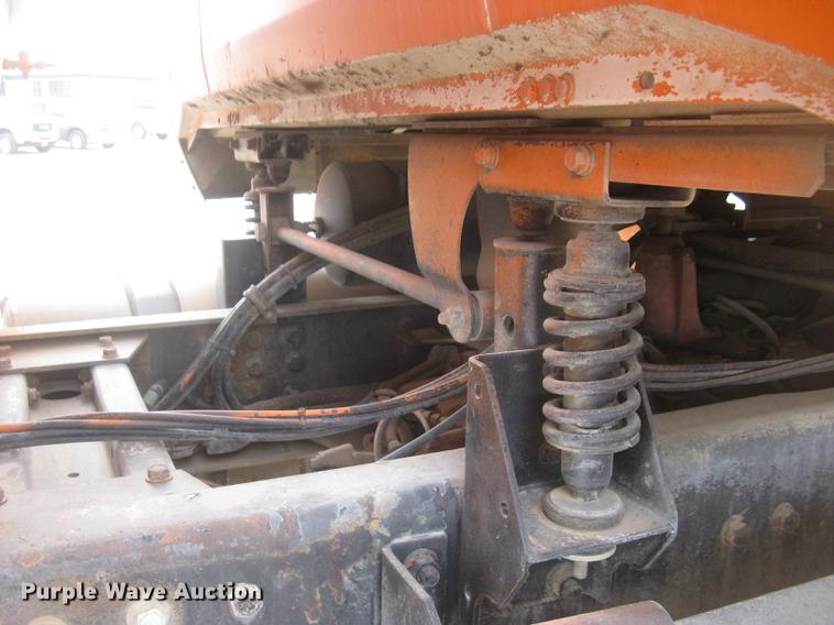 image for item DC2341 1995 Volvo ACL tank truck