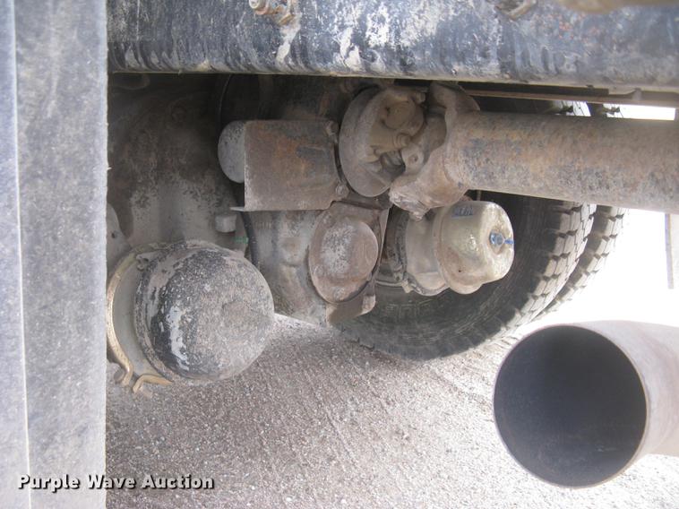 image for item DC2341 1995 Volvo ACL tank truck