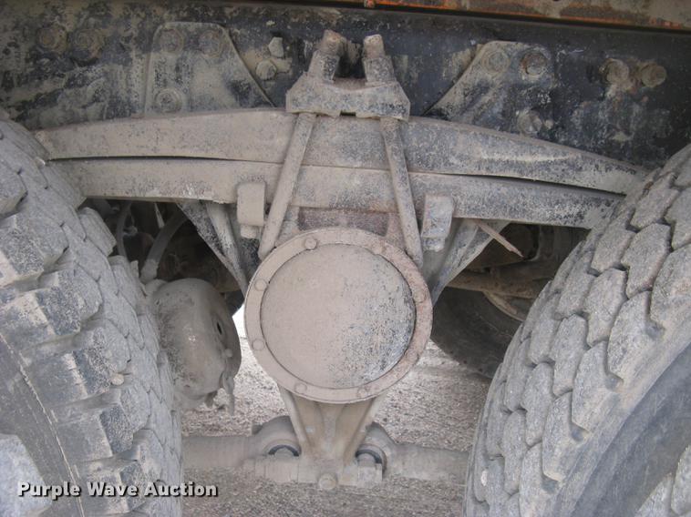 image for item DC2341 1995 Volvo ACL tank truck