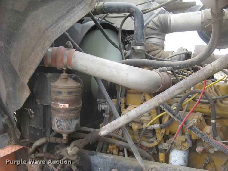 image for item DC2341 1995 Volvo ACL tank truck