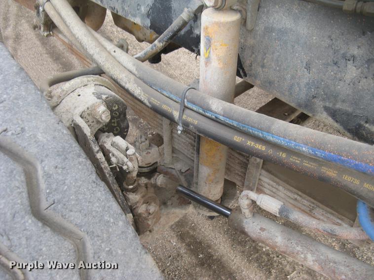 image for item DC2341 1995 Volvo ACL tank truck