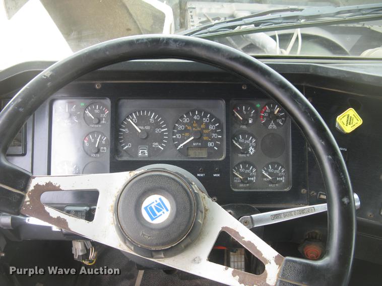 image for item DC2341 1995 Volvo ACL tank truck