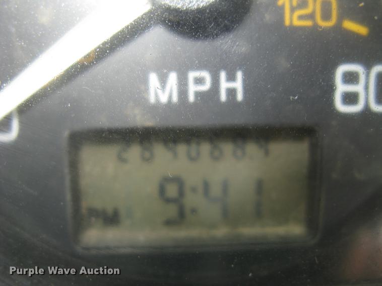 image for item DC2341 1995 Volvo ACL tank truck