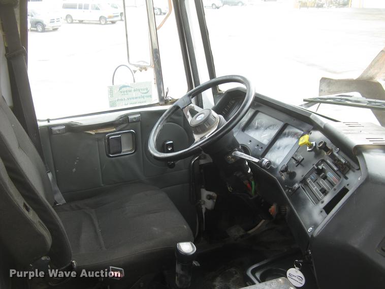 image for item DC2341 1995 Volvo ACL tank truck