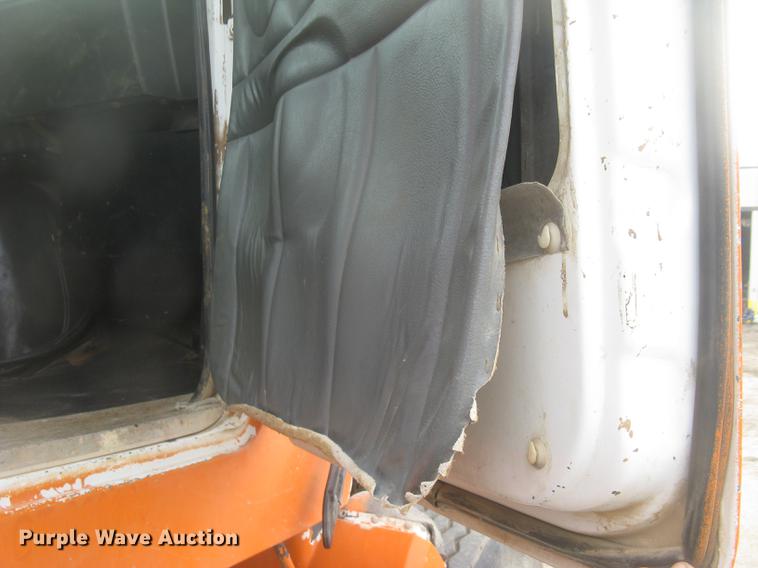 image for item DC2341 1995 Volvo ACL tank truck