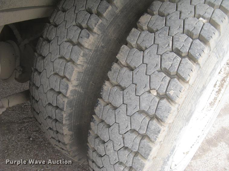 image for item DC2341 1995 Volvo ACL tank truck