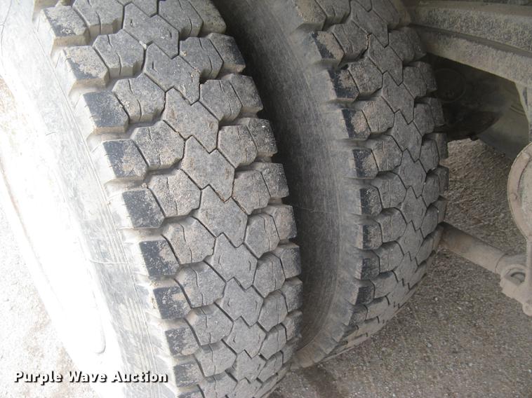 image for item DC2341 1995 Volvo ACL tank truck