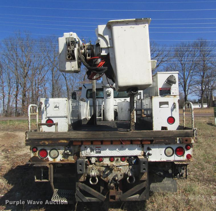 image for item DC4360 2005 Freightliner M2 106 bucket truck