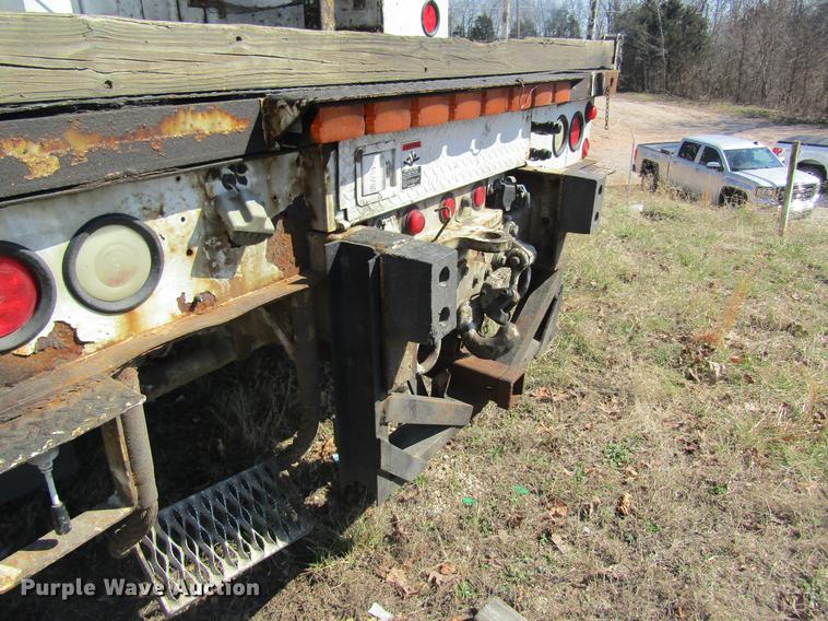 image for item DC4360 2005 Freightliner M2 106 bucket truck