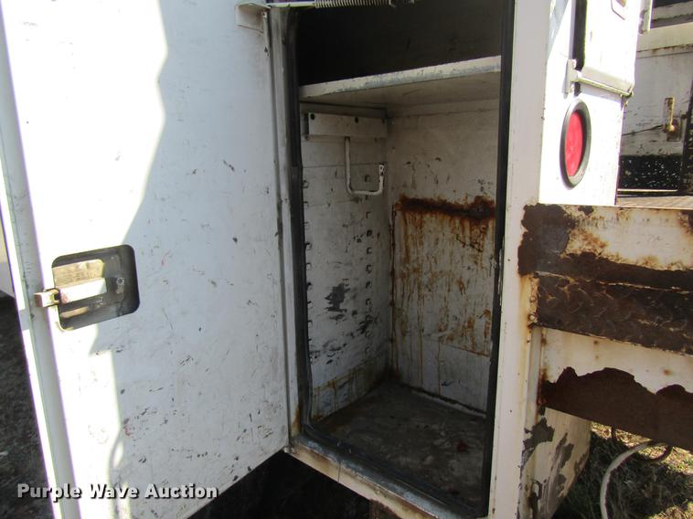 image for item DC4360 2005 Freightliner M2 106 bucket truck