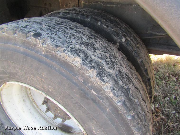 image for item DC4360 2005 Freightliner M2 106 bucket truck