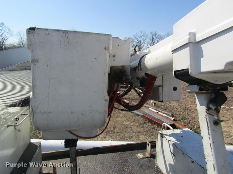 image for item DC4360 2005 Freightliner M2 106 bucket truck