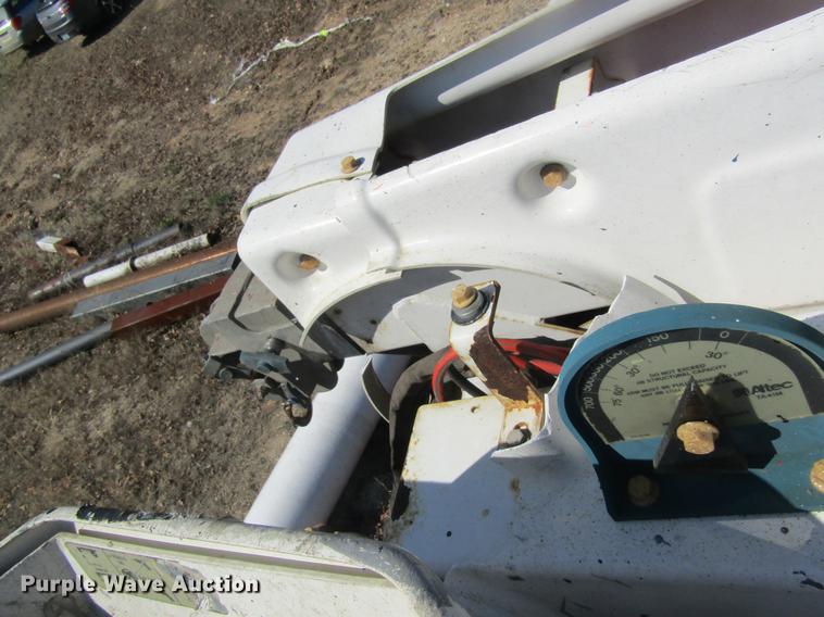 image for item DC4360 2005 Freightliner M2 106 bucket truck