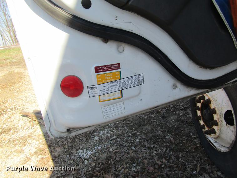 image for item DC4360 2005 Freightliner M2 106 bucket truck