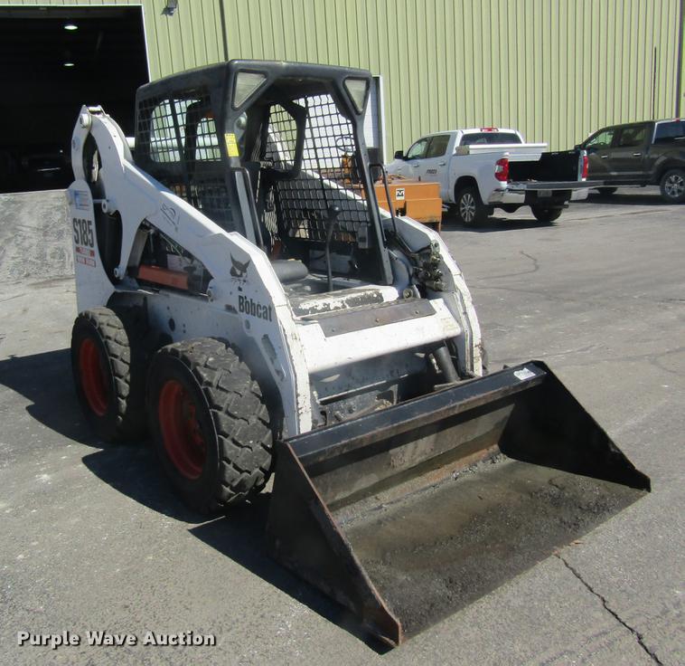 image for item DC4385 2005 Bobcat S185 skid steer