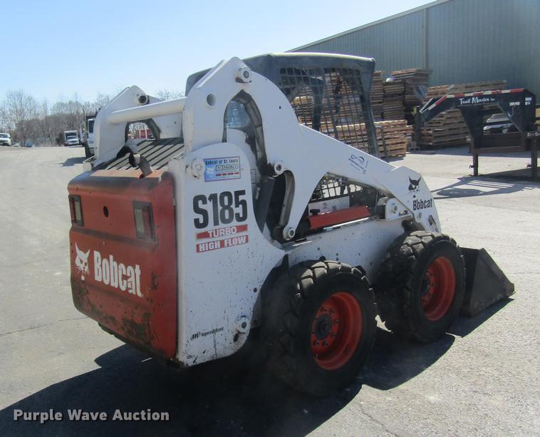 image for item DC4385 2005 Bobcat S185 skid steer