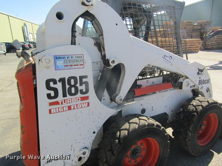 image for item DC4385 2005 Bobcat S185 skid steer