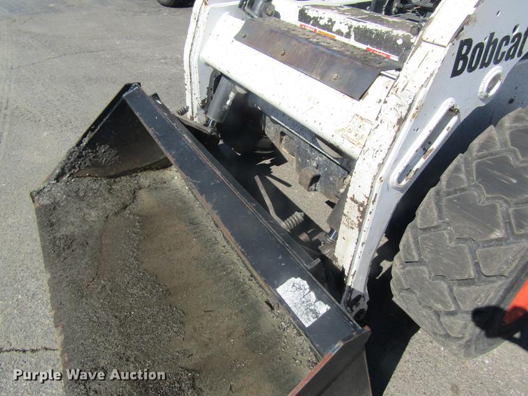 image for item DC4385 2005 Bobcat S185 skid steer