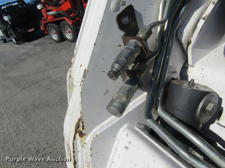 image for item DC4385 2005 Bobcat S185 skid steer