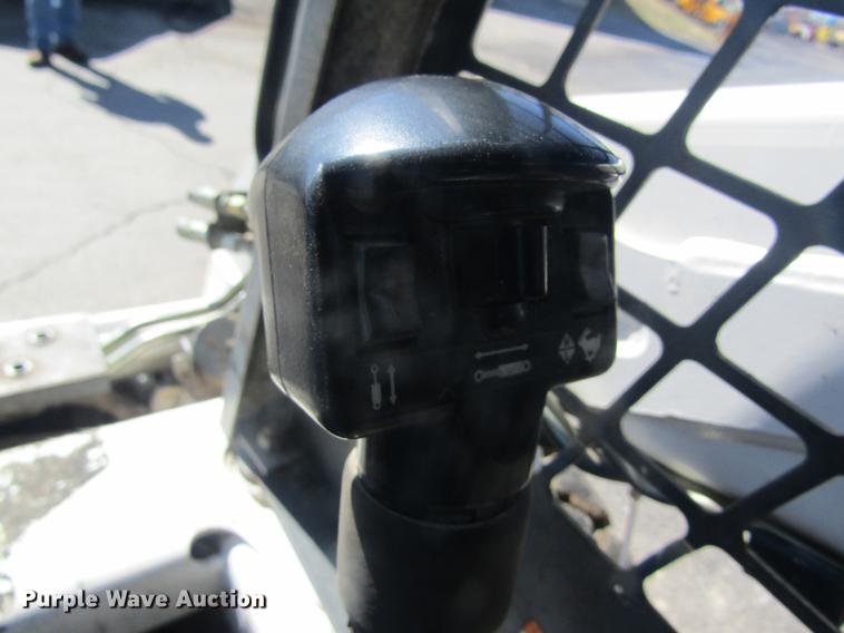image for item DC4385 2005 Bobcat S185 skid steer