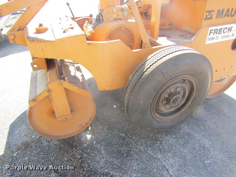 image for item DC4386 Mauldin 2-4 double drum vibratory roller