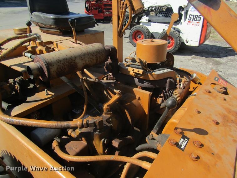 image for item DC4386 Mauldin 2-4 double drum vibratory roller