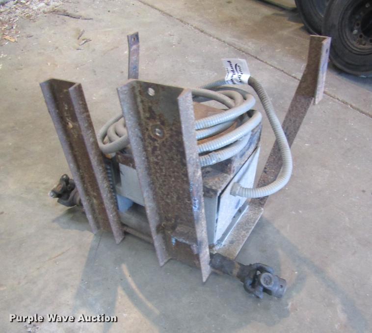 image for item DC4390 Gentec generator